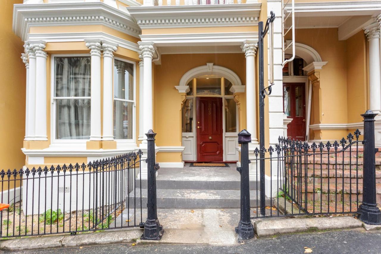 Character On Stuart St Vila Dunedin Exterior foto